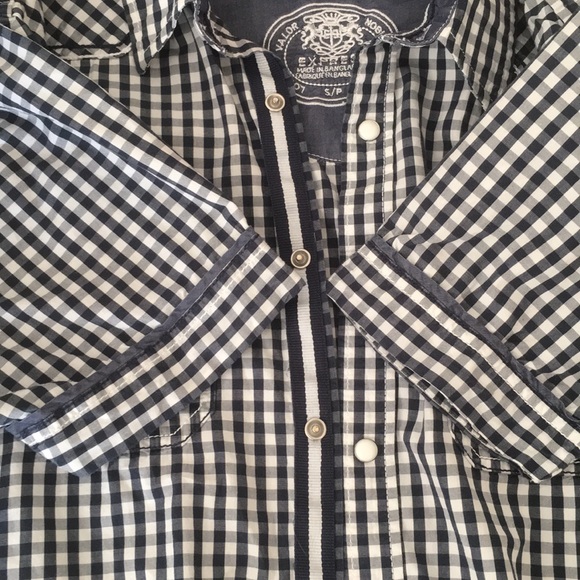 Express short sleeved button down - Picture 4 of 4